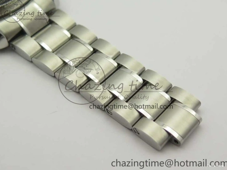 0318 WaterResistant Speedmaster SS Sapphire Crystal Panda White Black Dial on SS Bracelet Manual Winding Chrono Movement 7956